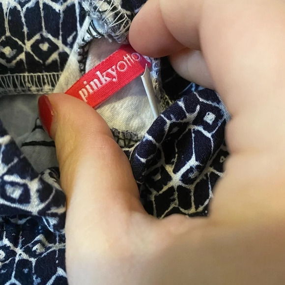 Pinkyotto Navy and White Stretch‎ Skinny Pants Size Medium - Picture 2 of 6